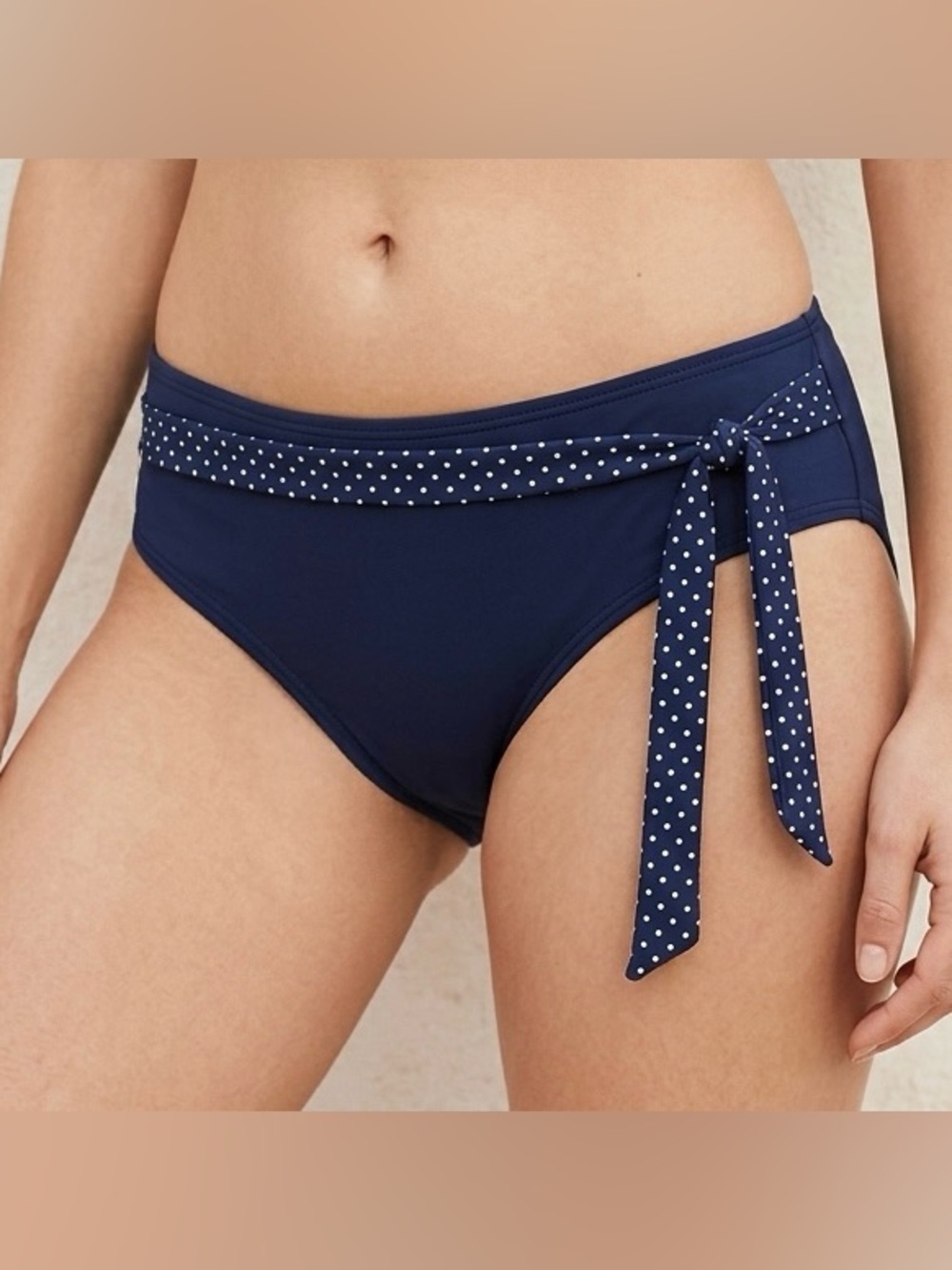 Venus Hip Hugger Low Rise Swimsuit Bikini Bottoms with Ruched Back Size 8
